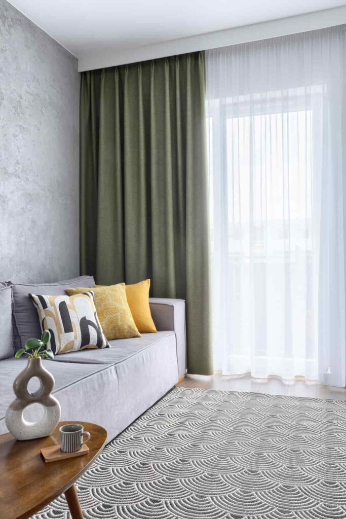 madingos užuolaidų spalvos 2026 moderniame interjere